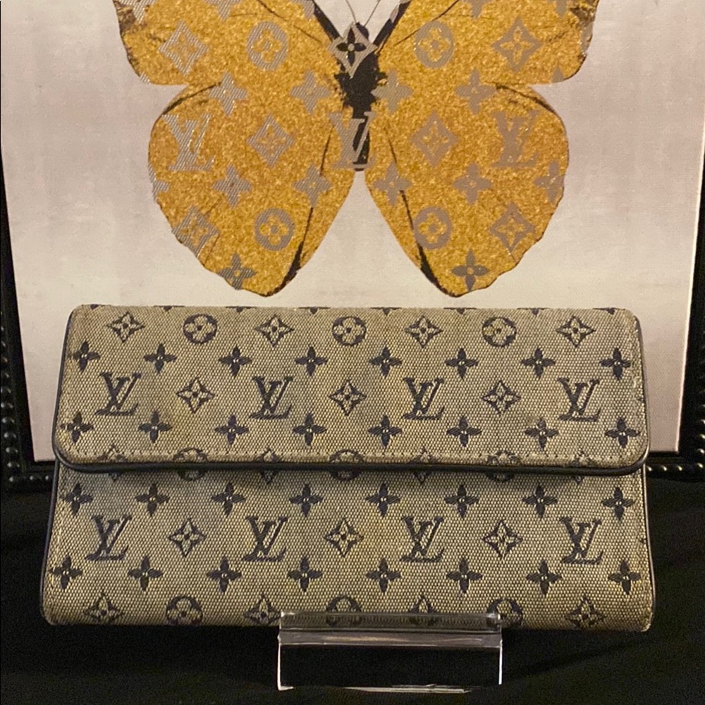 Louis Vuitton Monogram Mini Lin Wallet